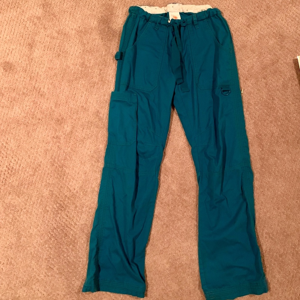 NWOT Koi scrub bottoms size XS